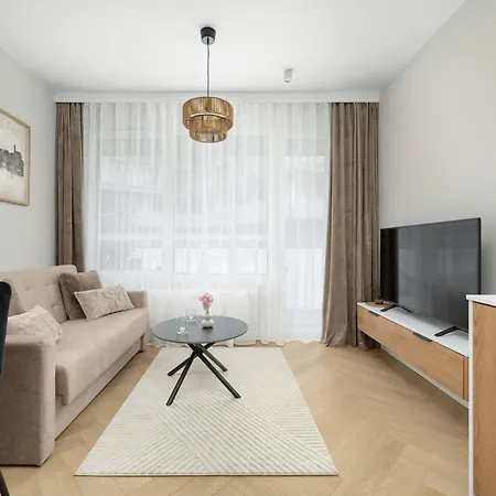 Elegant Mieszczanska With Air Conditioning, & Gym By Renters Prestige * Wroclaw