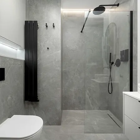 Elegant Mieszczanska With Air Conditioning, & Gym By Renters Prestige Apartment *