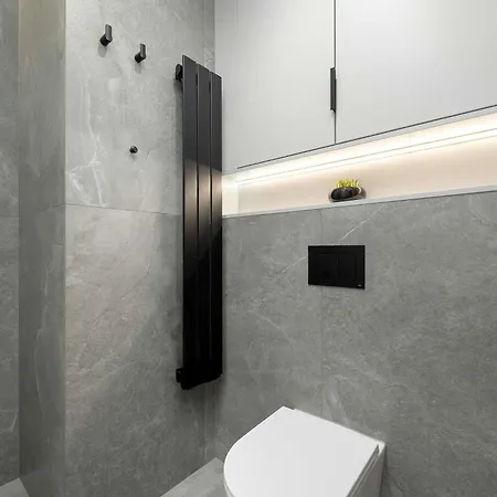 Elegant Mieszczanska With Air Conditioning, & Gym By Renters Prestige *